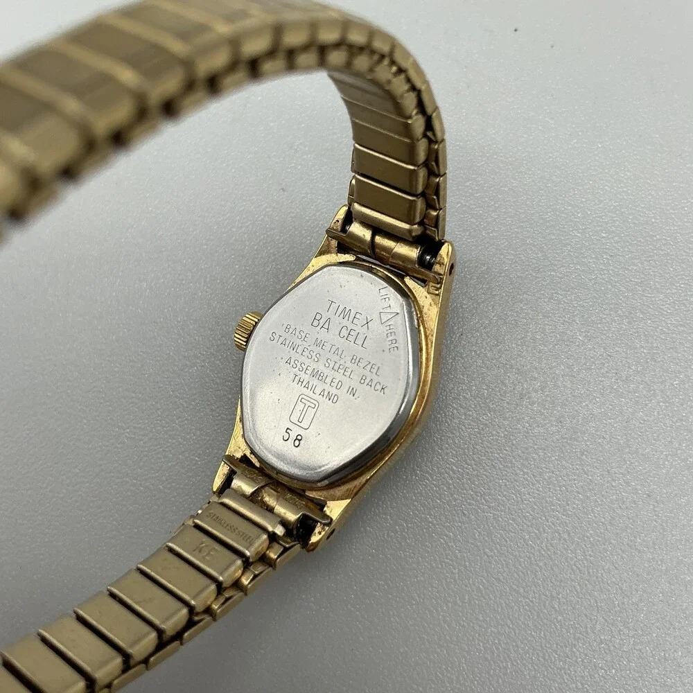 Vintage Timex Cavatina Womens Watch 18mm Gold tone Oval Dial New Battery